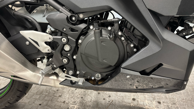 Kawasaki Ninja 400 EX400LPFAN Special Colour Graphics (23MY)